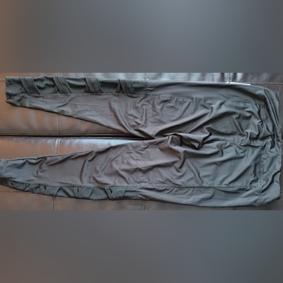 2 leggings - Picture 6 of 7